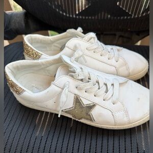 Vintage Havana Sneakers with Gold Accent